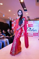 Showcasing Scintillating Grand Fashion Show Photos